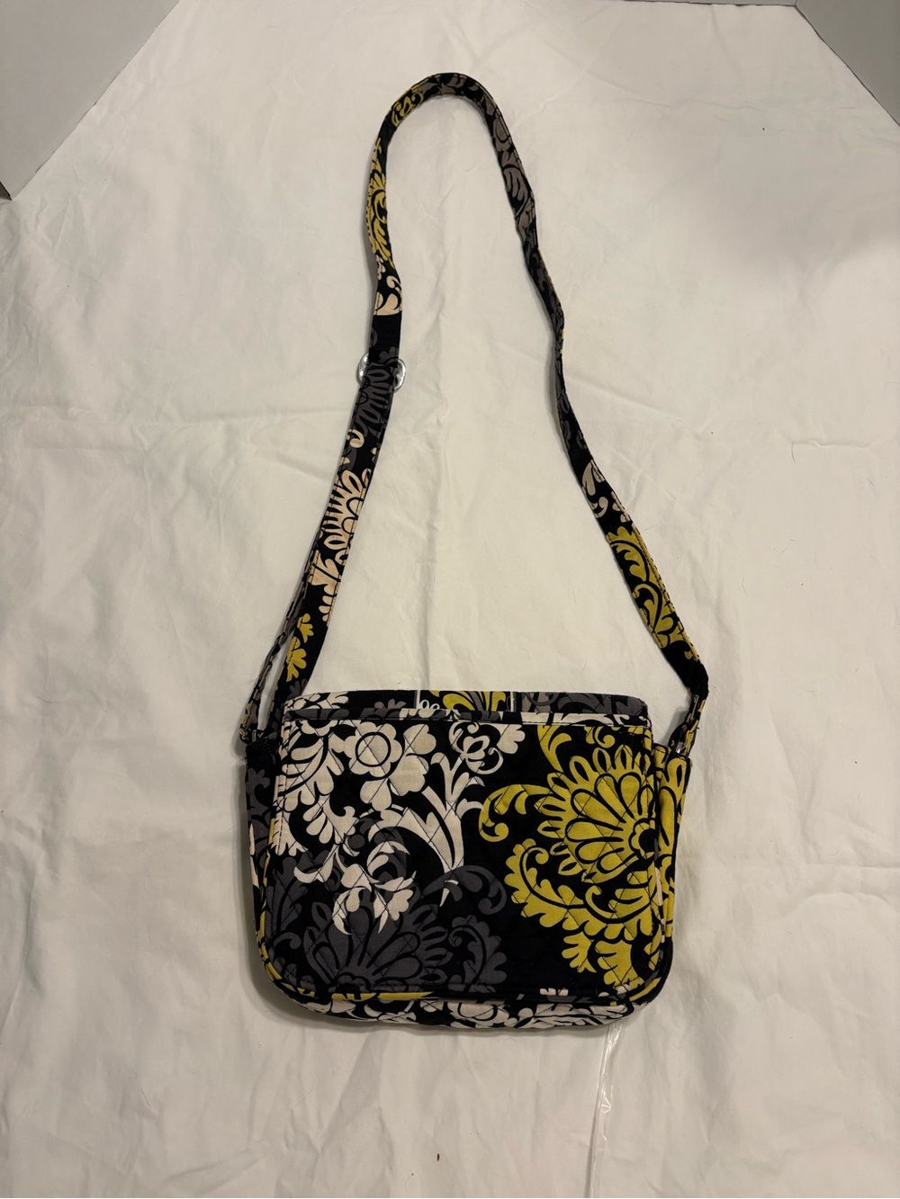 VERA BRADLEY Baroque Retired Winter2010 Hipster Crossbody Adjustable Strap Purse - Picture 4 of 9